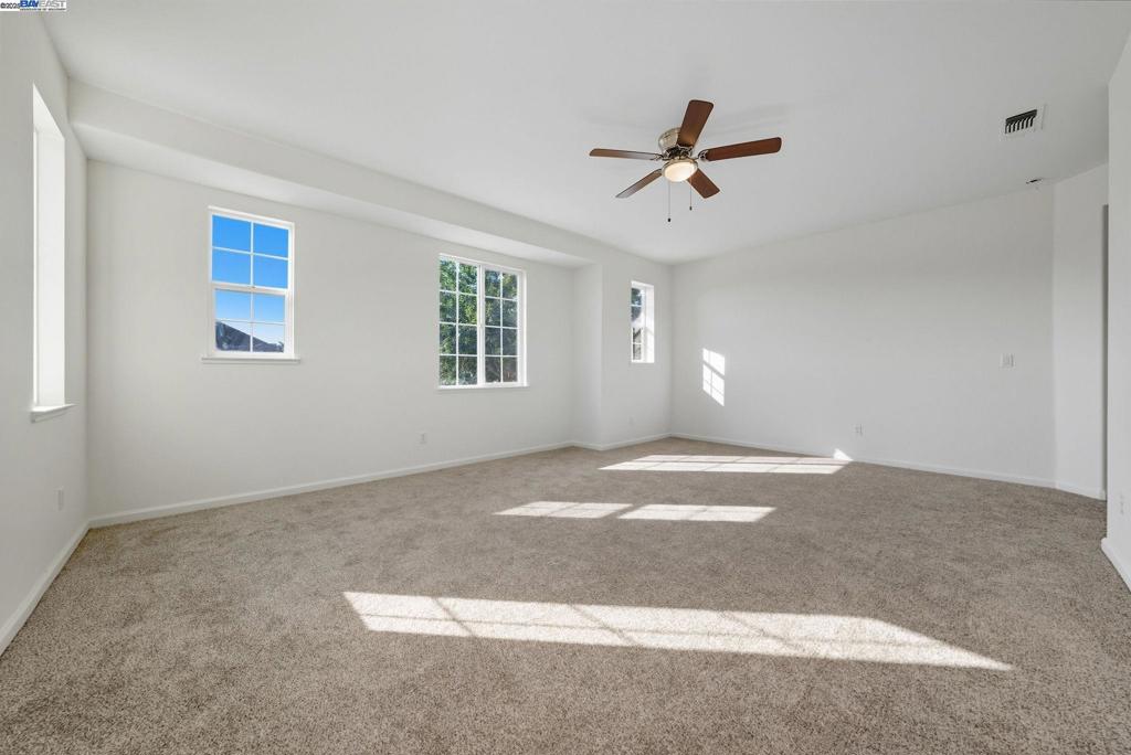 775 Sweetwood Ln, Patterson, CA 95363