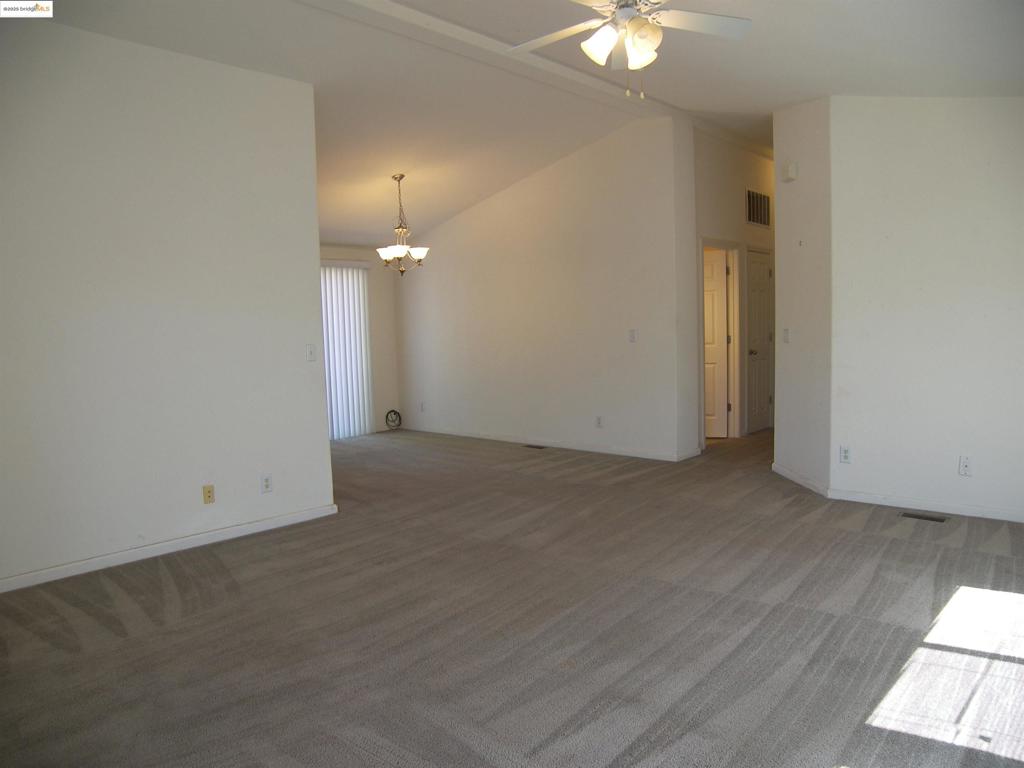 22877 E Parkwood Dr., Groveland, CA 95321-9397