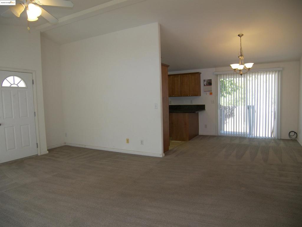 22877 E Parkwood Dr., Groveland, CA 95321-9397