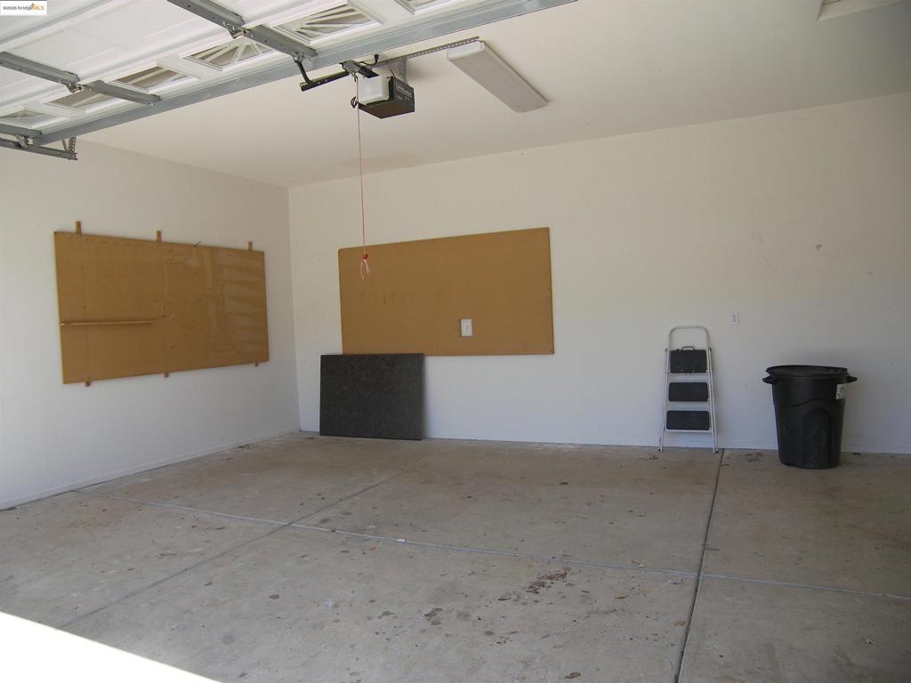 22877 E Parkwood Dr., Groveland, CA 95321-9397