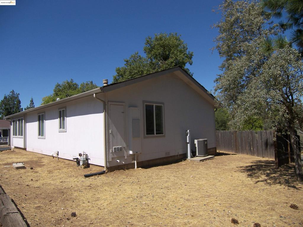 22877 E Parkwood Dr., Groveland, CA 95321-9397