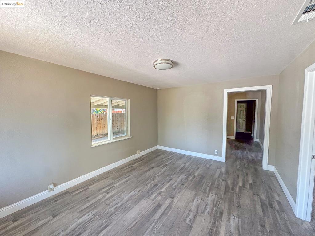 710 Atlantic Dr, Modesto, CA 95358