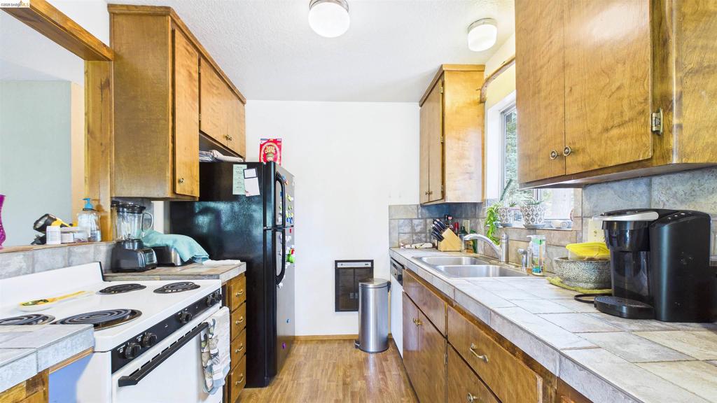 25481 David Dr, Long Barn, CA 95335