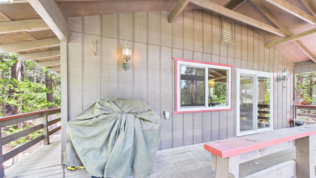 25481 David Dr, Long Barn, CA 95335