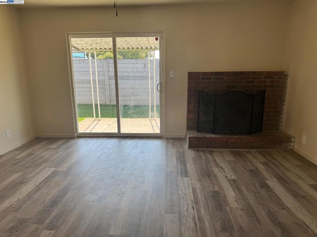 324 Eva Ct, Manteca, CA 95336