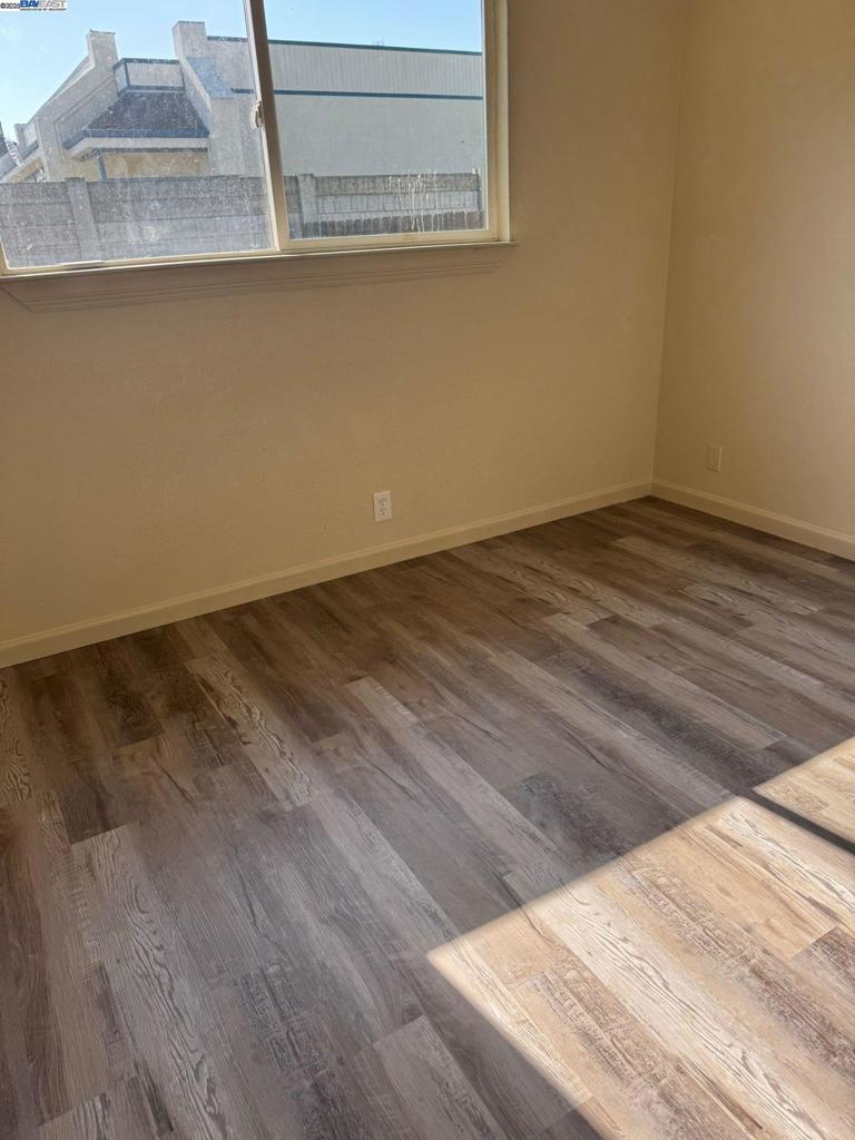 324 Eva Ct, Manteca, CA 95336