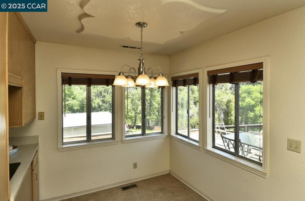 9687 Manzanita Way, Coulterville, CA 95311