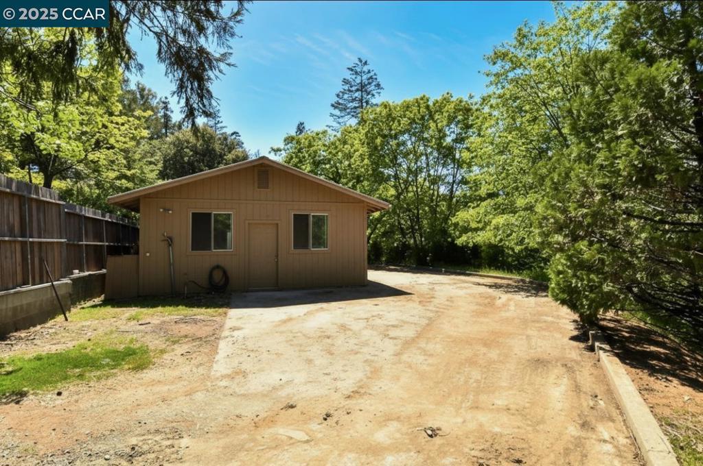 9687 Manzanita Way, Coulterville, CA 95311
