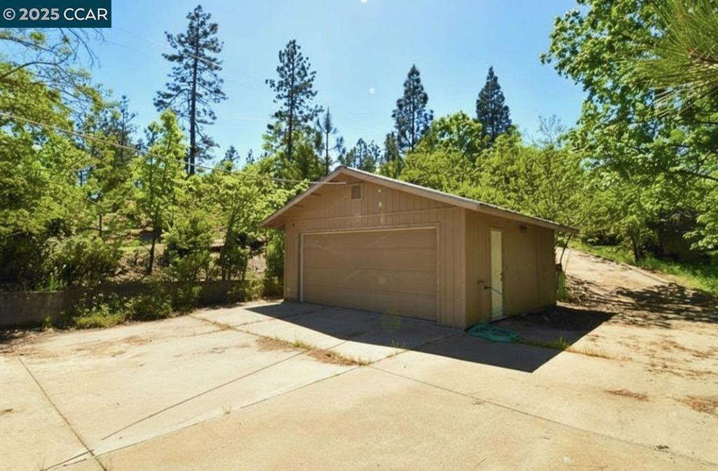 9687 Manzanita Way, Coulterville, CA 95311