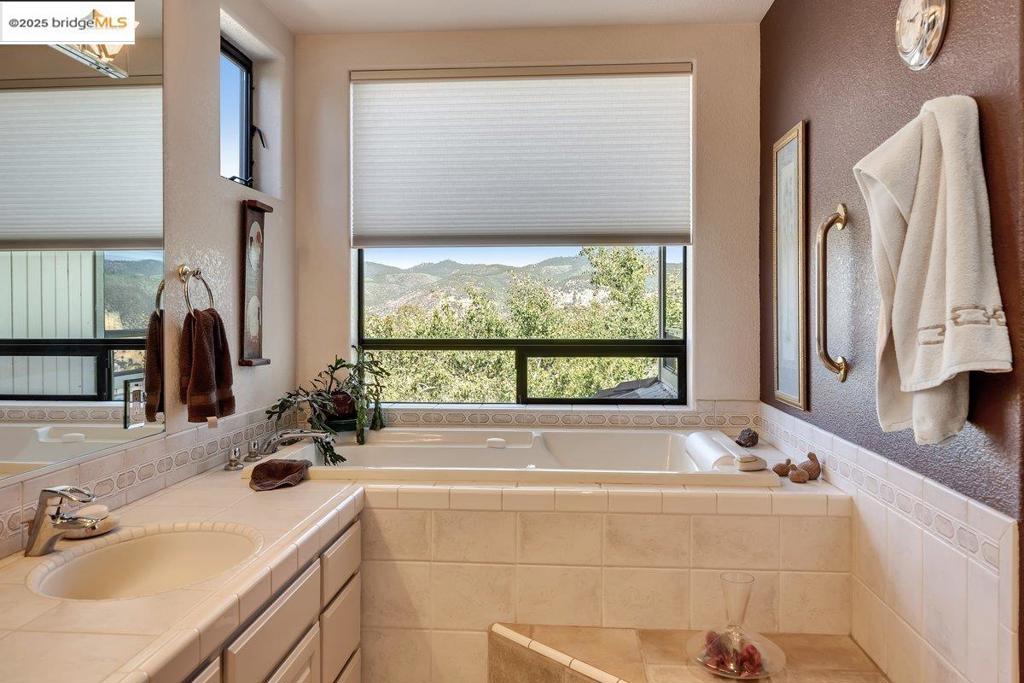 13700 Clements Rd, Groveland, CA 95321