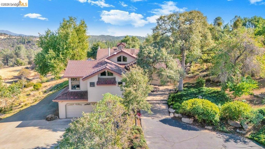 13700 Clements Rd, Groveland, CA 95321