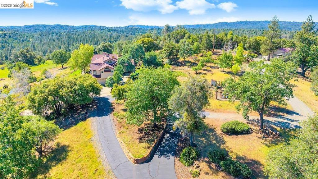 13700 Clements Rd, Groveland, CA 95321