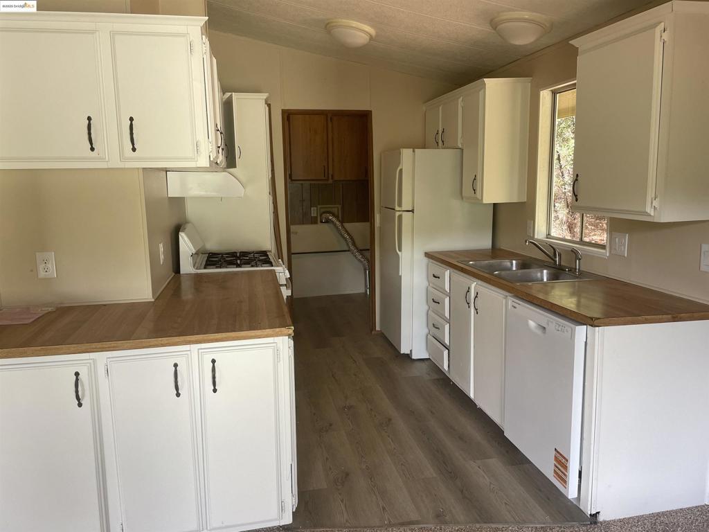 21818 Fallview Dr, Sonora, CA 95370