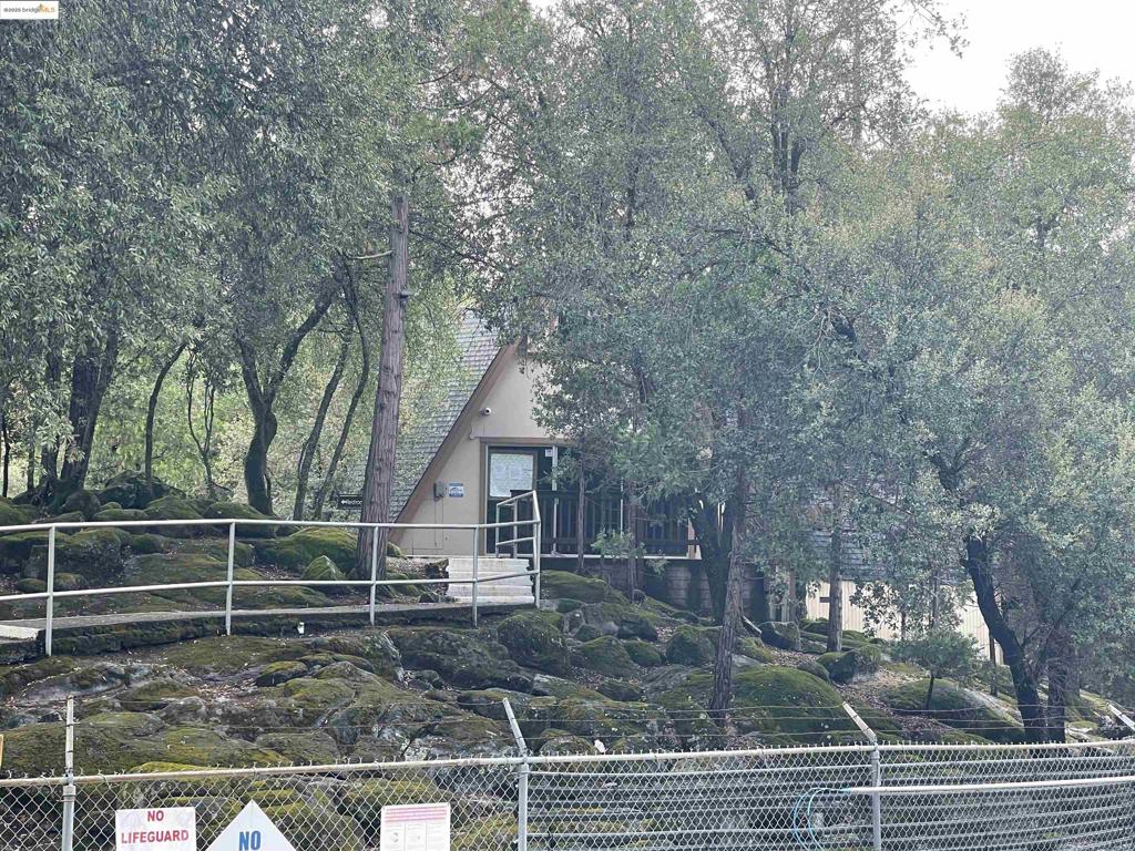 21818 Fallview Dr, Sonora, CA 95370