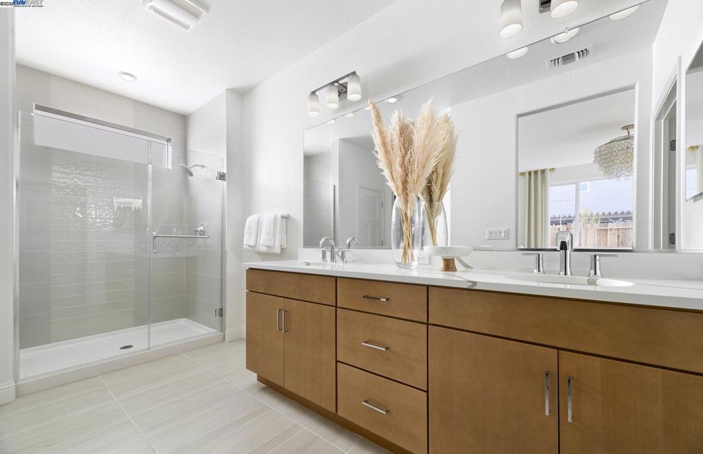 1542 Harvard Way, Manteca, CA 95337