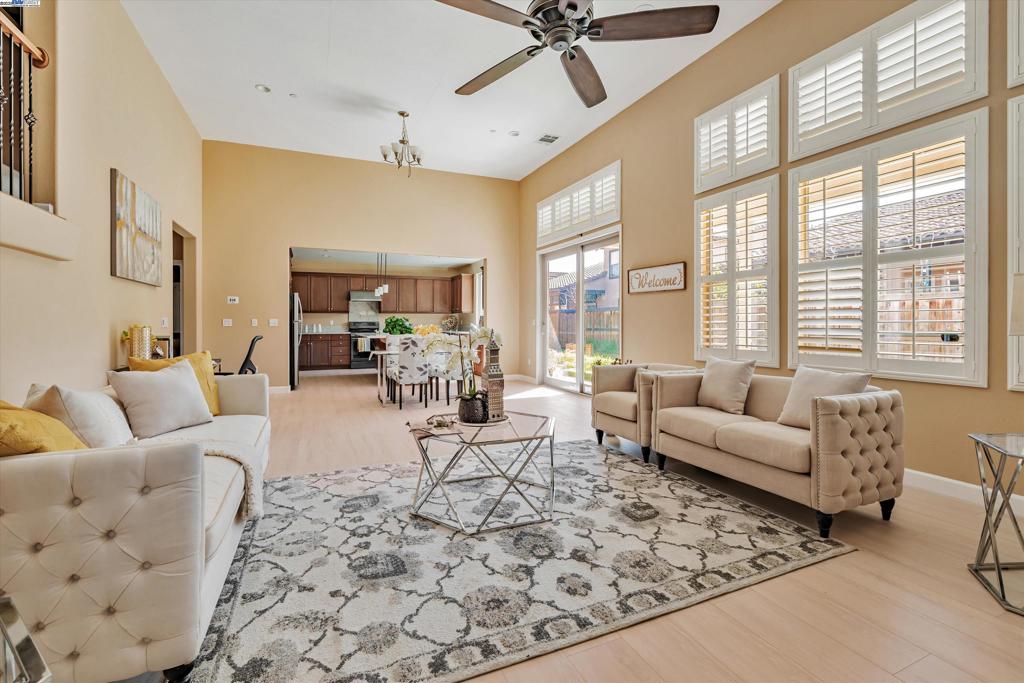 3602 Levanto Way, Manteca, CA 95337