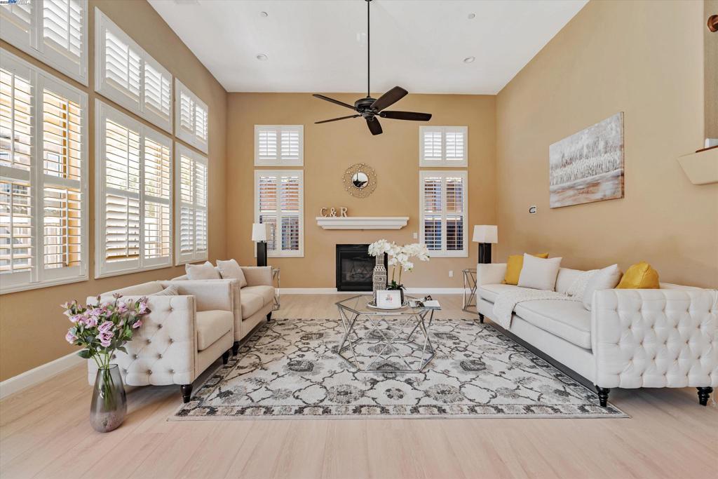 3602 Levanto Way, Manteca, CA 95337