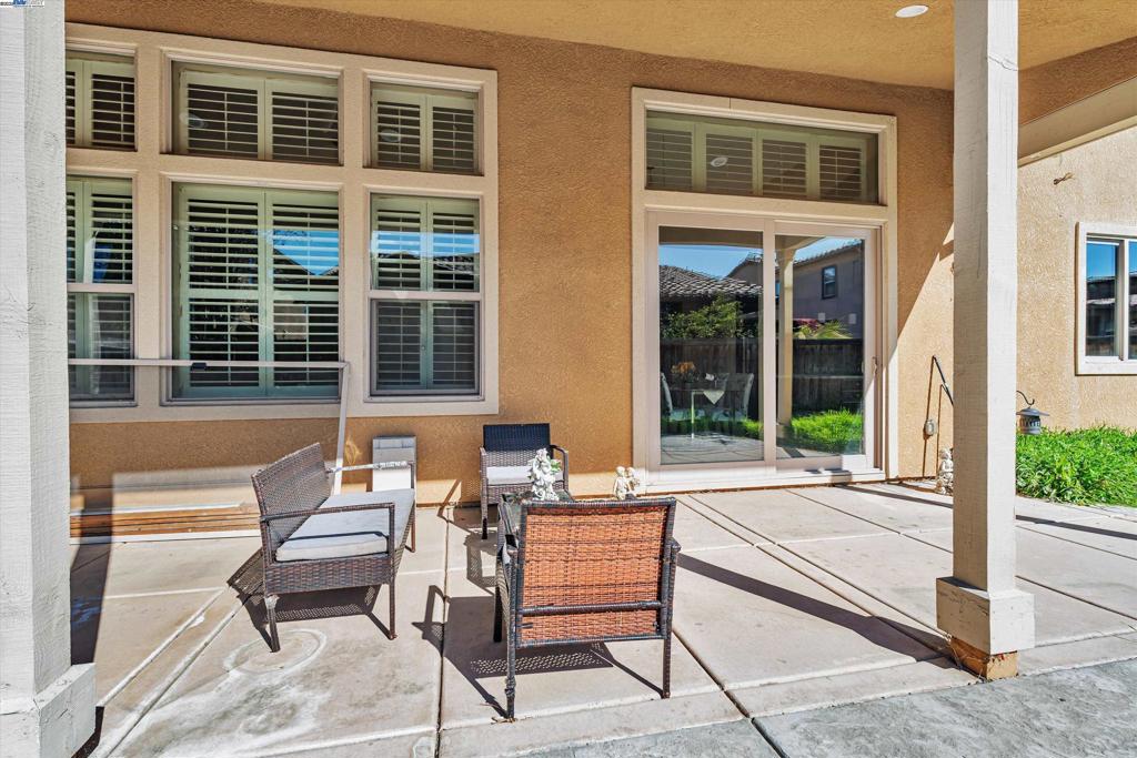 3602 Levanto Way, Manteca, CA 95337