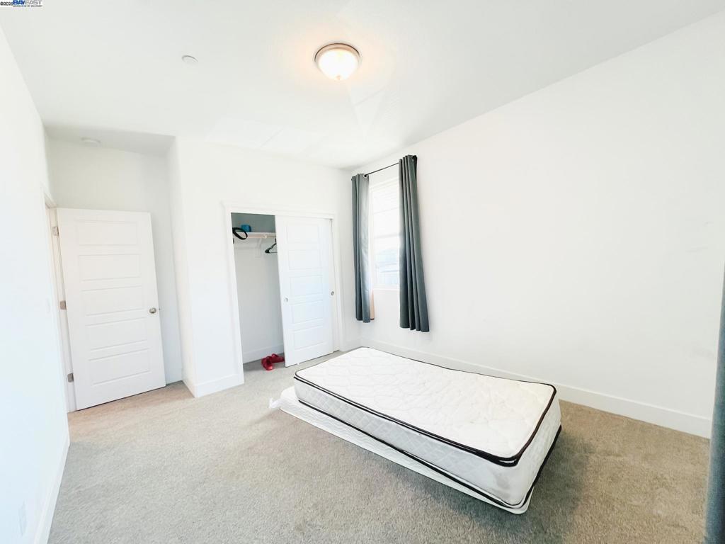 2409 Explorador Dr, Merced, CA 95340