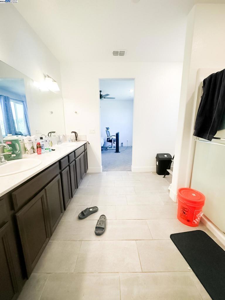 2409 Explorador Dr, Merced, CA 95340