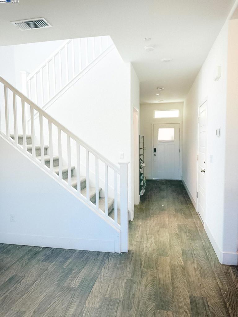 2409 Explorador Dr, Merced, CA 95340