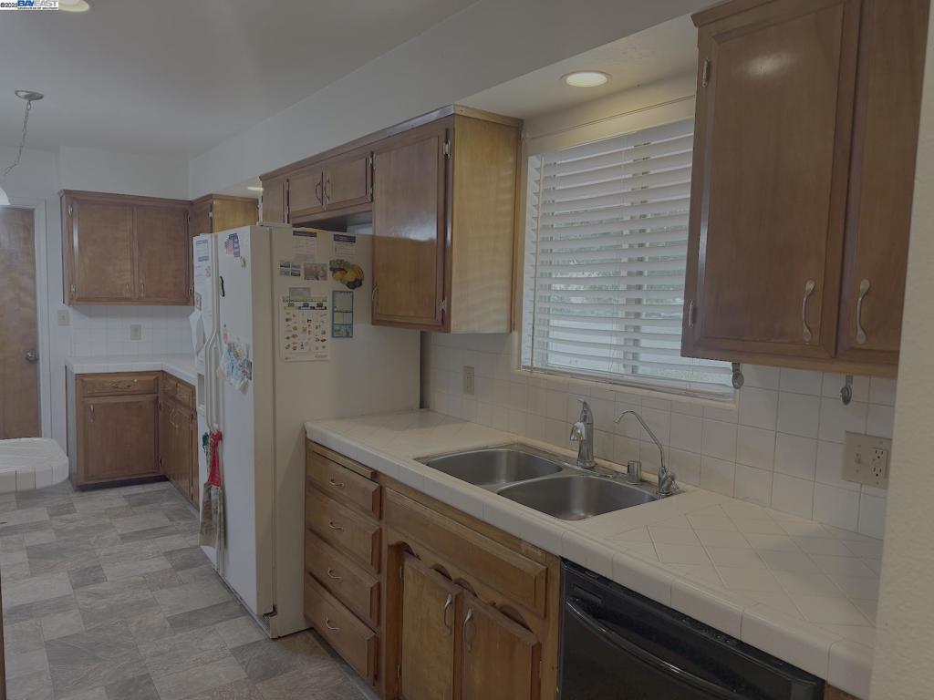 701 701 N 3Rd St, Patterson, CA 95363