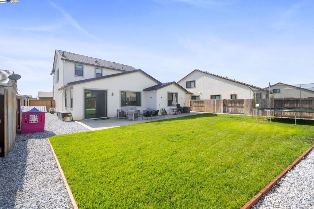 1605 Radiance Ln, Modesto, CA 95356