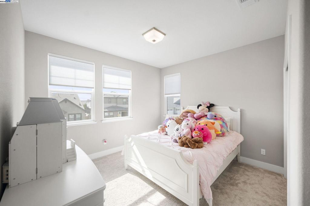 1605 Radiance Ln, Modesto, CA 95356