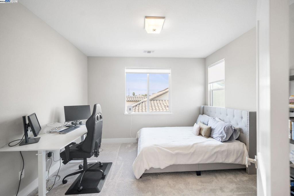 1605 Radiance Ln, Modesto, CA 95356