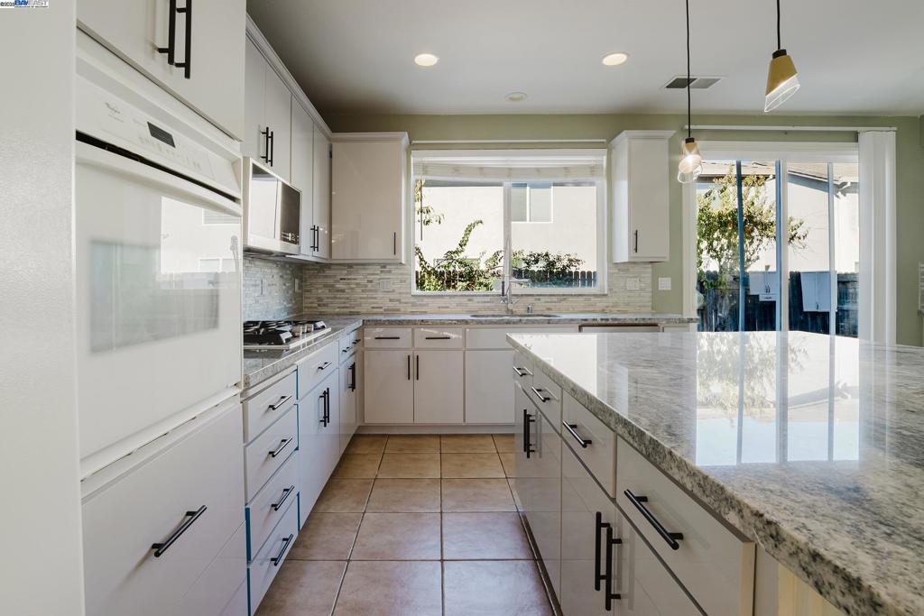 1459 Mesa Creek Dr, Patterson, CA 95363