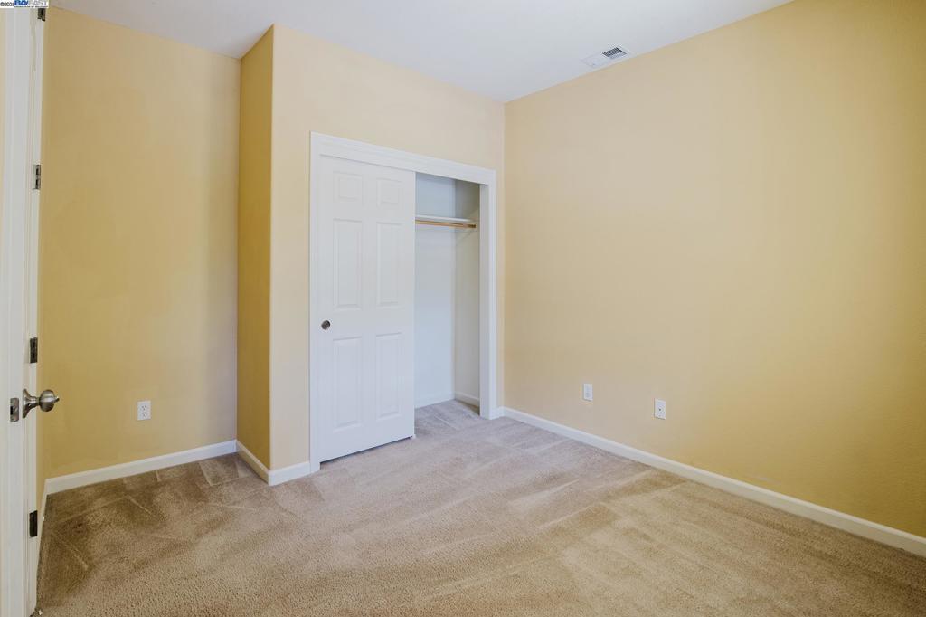 1459 Mesa Creek Dr, Patterson, CA 95363