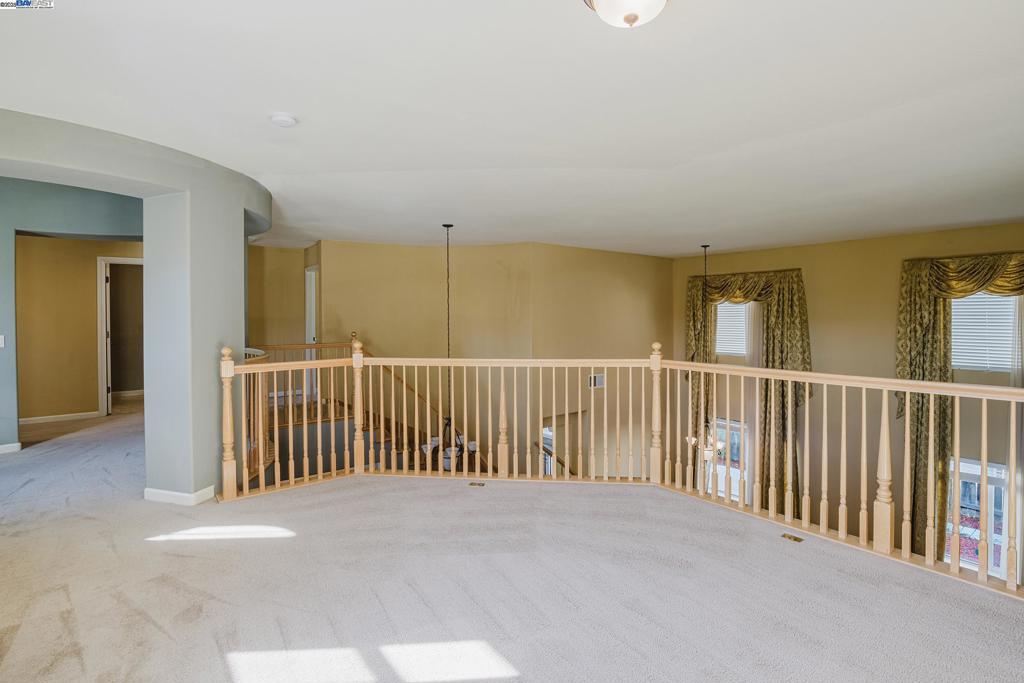 1459 Mesa Creek Dr, Patterson, CA 95363