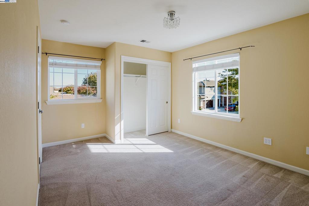 1459 Mesa Creek Dr, Patterson, CA 95363