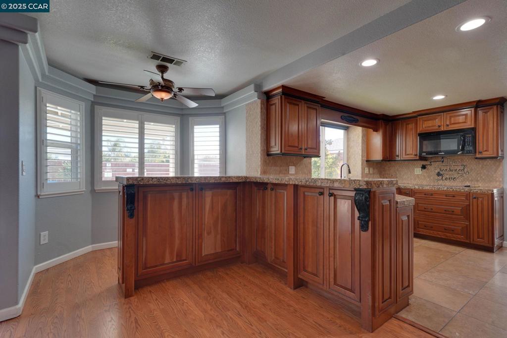 1210 Snow Ridge Ct, Modesto, CA 95351