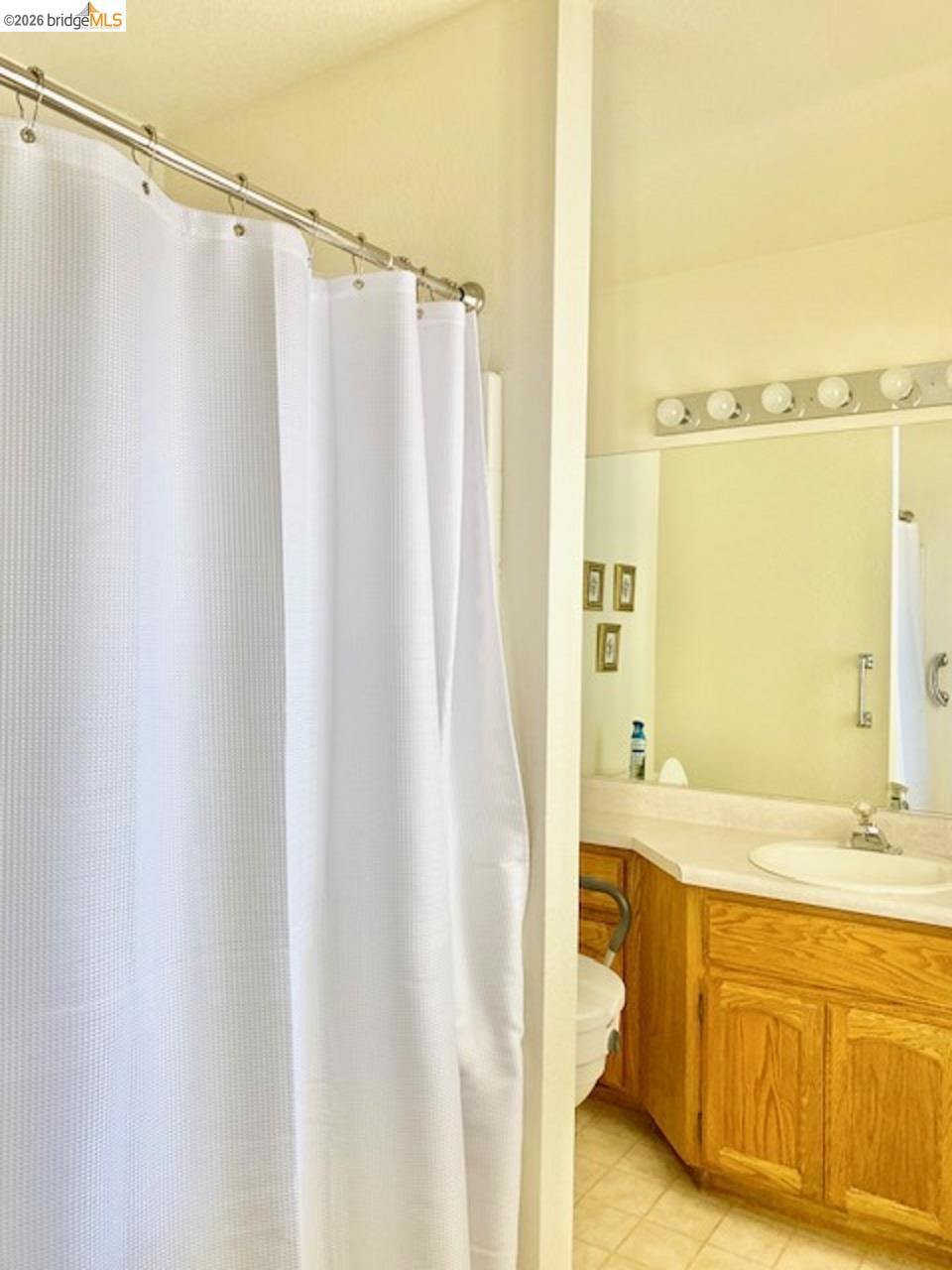 19621 Cottonwood St, Groveland, CA 95321-9372