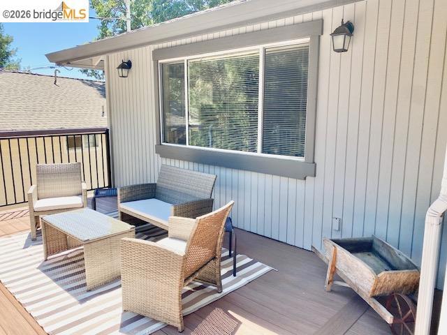 19621 Cottonwood St, Groveland, CA 95321-9372