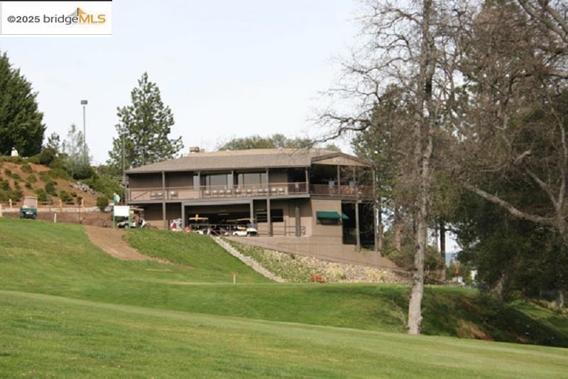19621 Cottonwood St, Groveland, CA 95321-9372