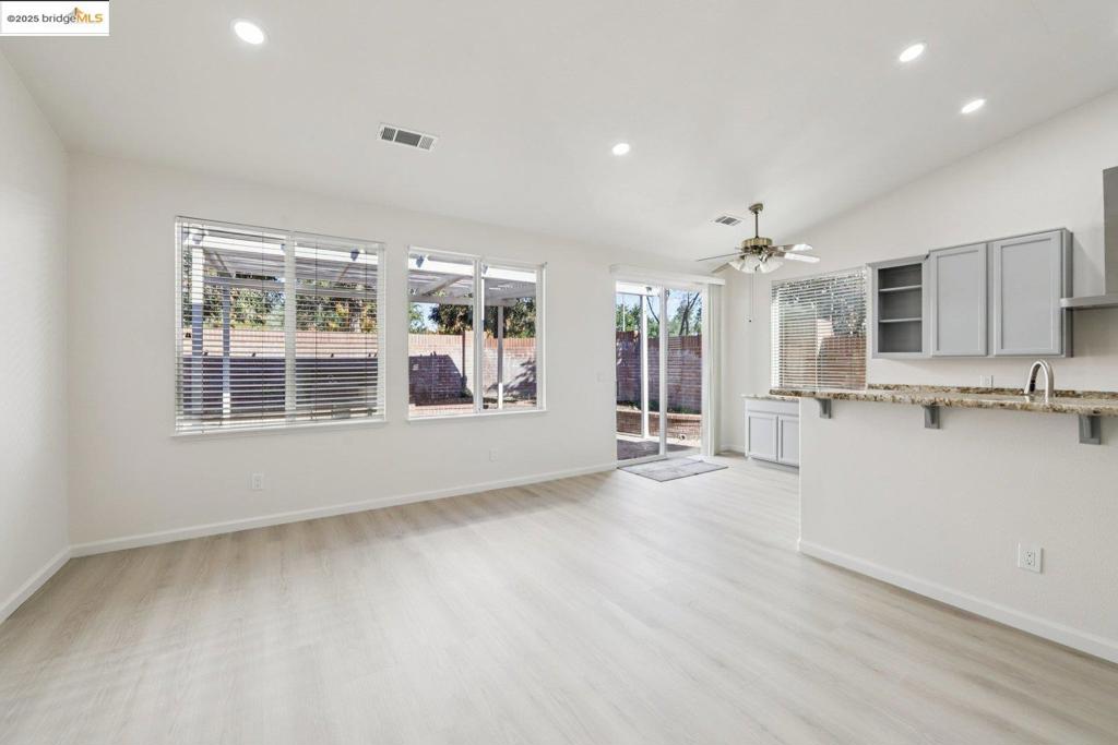 711 711 Thompsons DR, Brentwood (CC), CA 94513