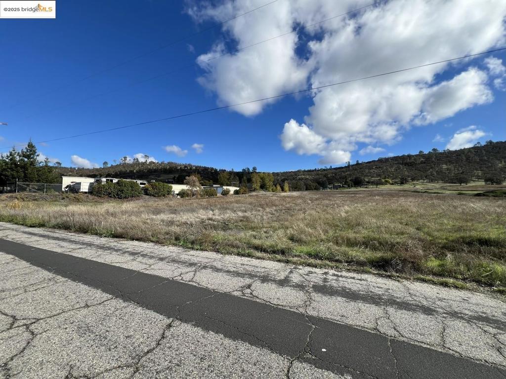 0 L 748 El Prado RD, La Grange, CA 95329
