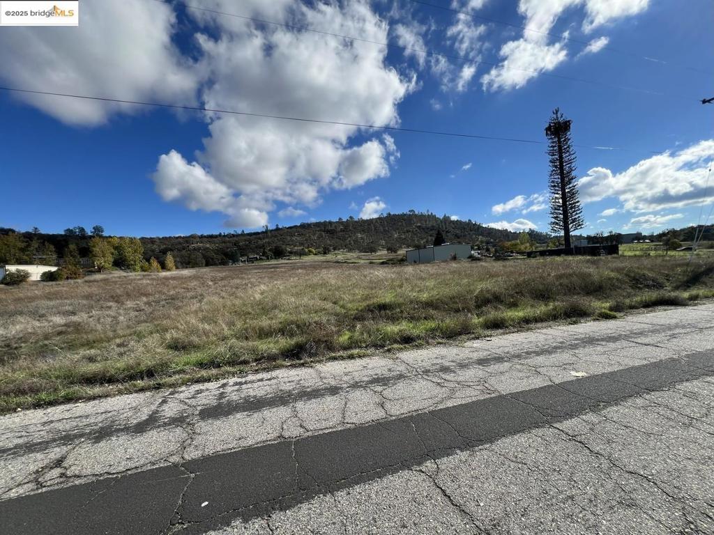 0 L 748 El Prado RD, La Grange, CA 95329