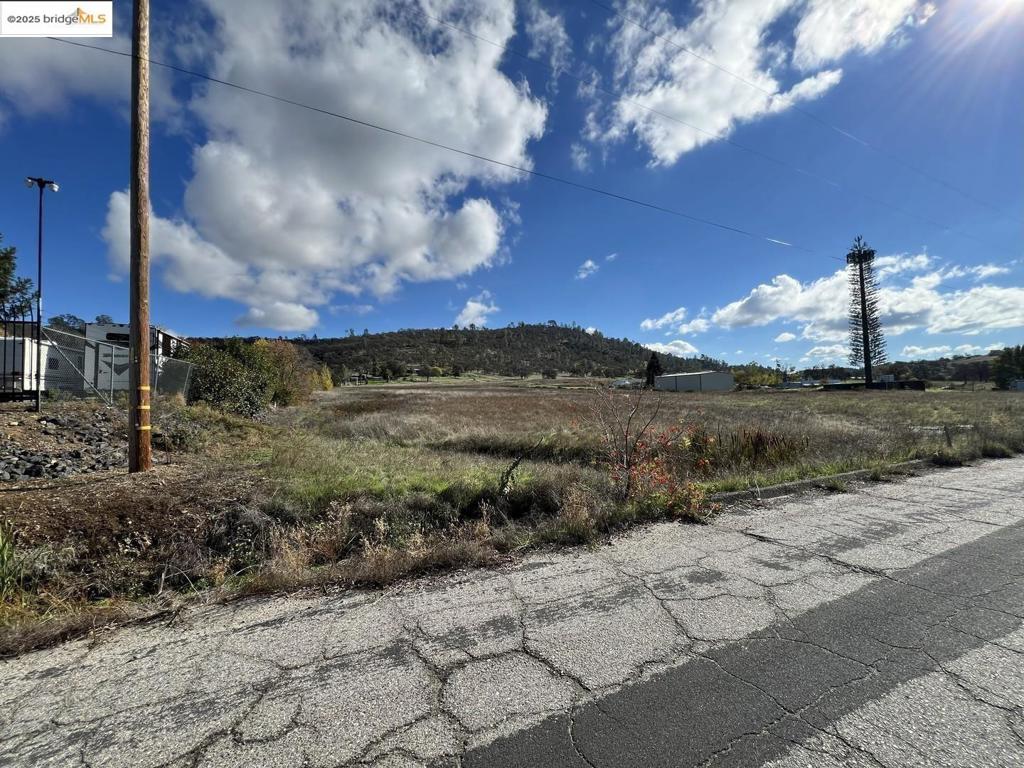 0 L 748 El Prado RD, La Grange, CA 95329