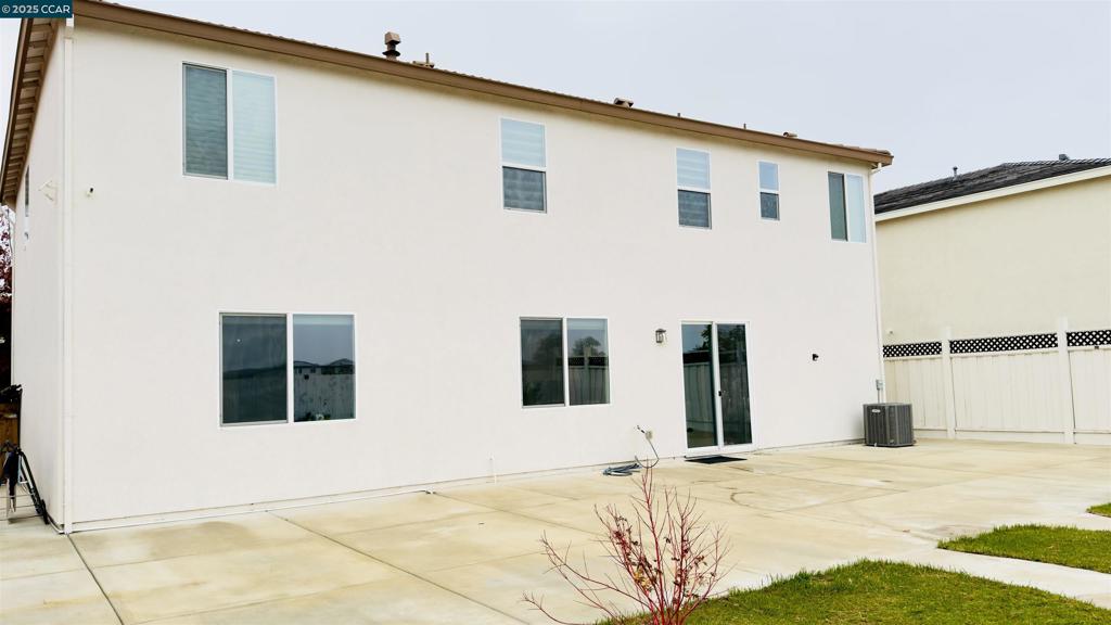 2026 Maiden Grass Ave, Manteca, CA 95337