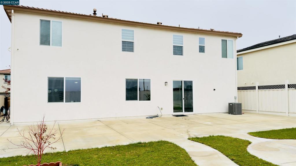 2026 Maiden Grass Ave, Manteca, CA 95337