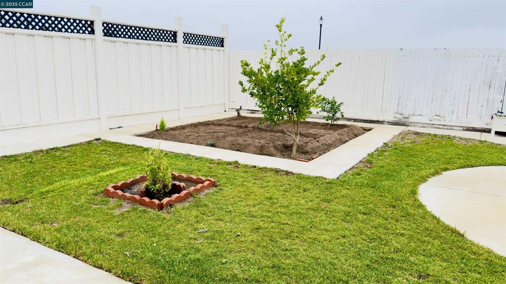 2026 Maiden Grass Ave, Manteca, CA 95337