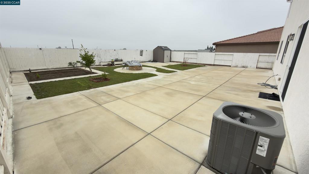 2026 Maiden Grass Ave, Manteca, CA 95337