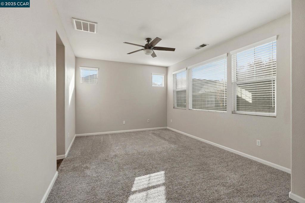 3893 Purple Finch Ln, Modesto, CA 95355