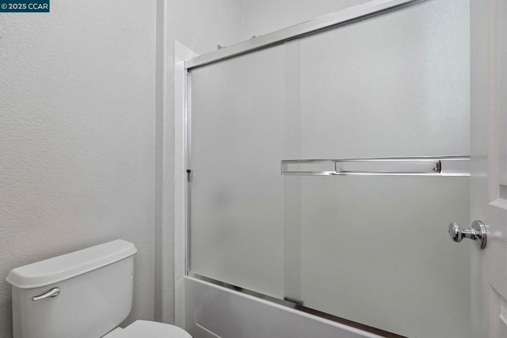 3893 Purple Finch Ln, Modesto, CA 95355