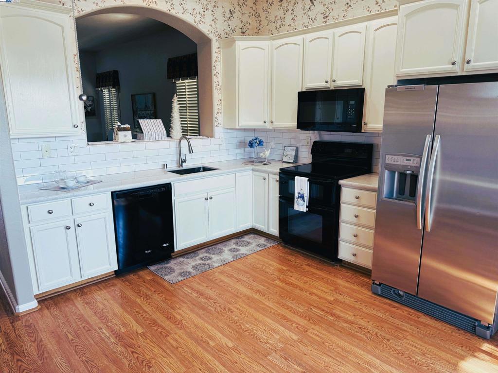 1349 Table Mountain Dr, Oakdale, CA 95361