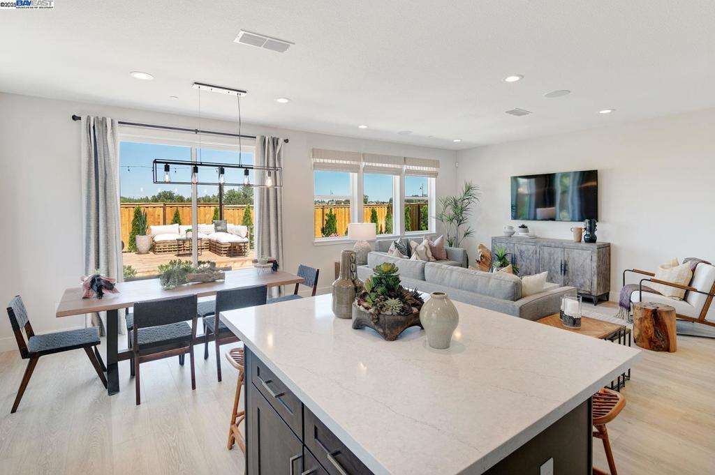 1342 Marceline Drive, Manteca, CA 95336