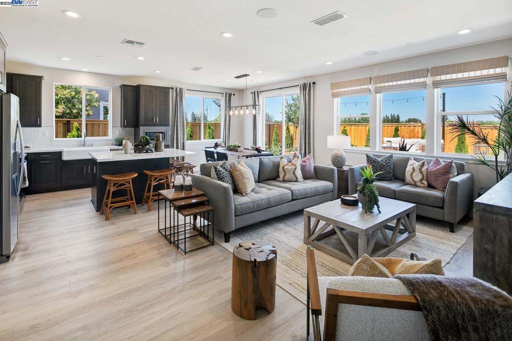 1342 Marceline Drive, Manteca, CA 95336